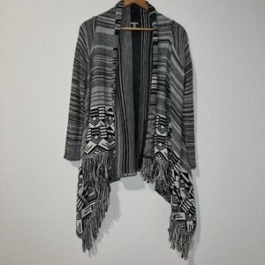 Charlotte Russe cardigan sweater  Size Medium‎ Grey, black, and white